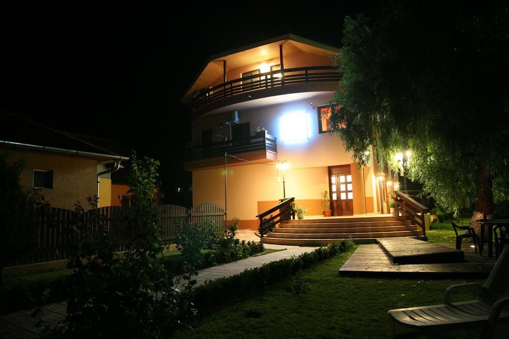 Vila Delta Travel - Mila 23 Mila Douazeci si Trei Exterior foto