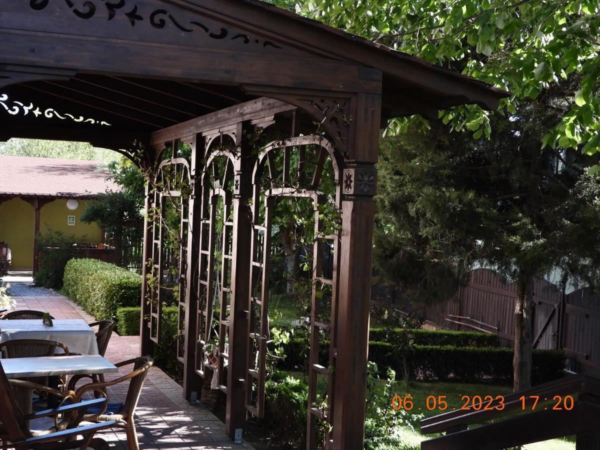 Vila Delta Travel - Mila 23 Mila Douazeci si Trei Exterior foto