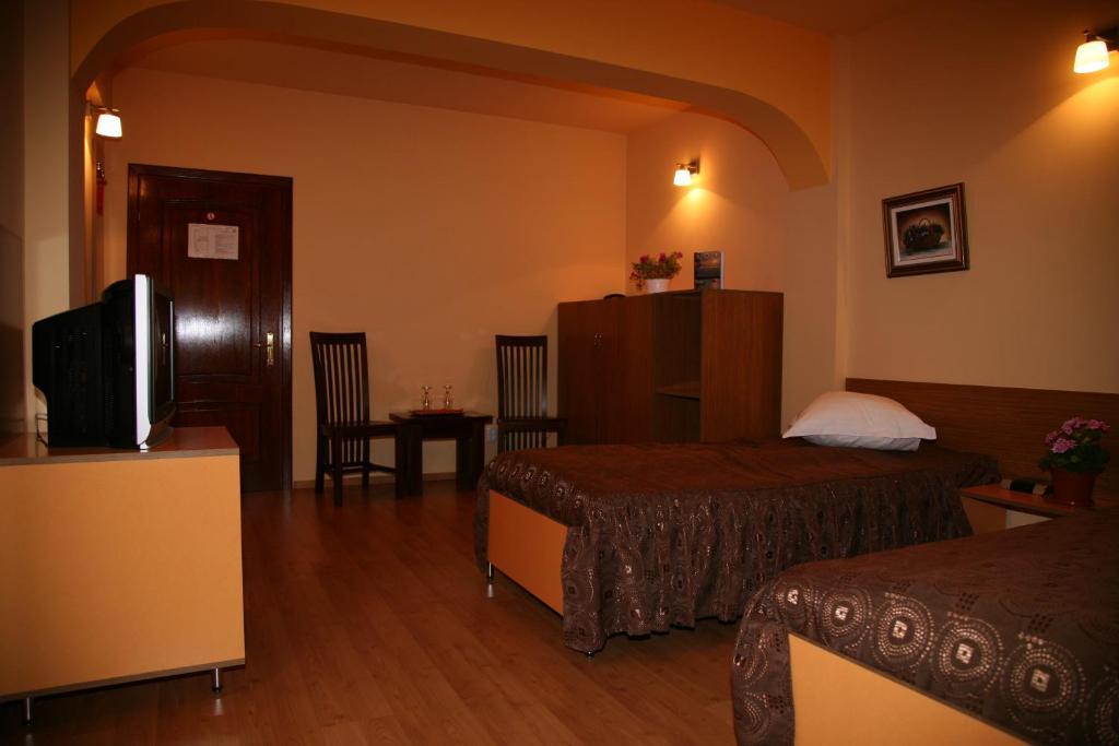Vila Delta Travel - Mila 23 Mila Douazeci si Trei Exterior foto